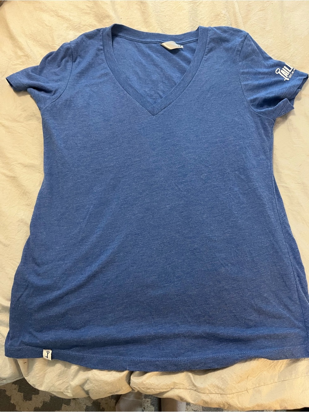 Women's V-Neck Short Sleeve Tee - Blue